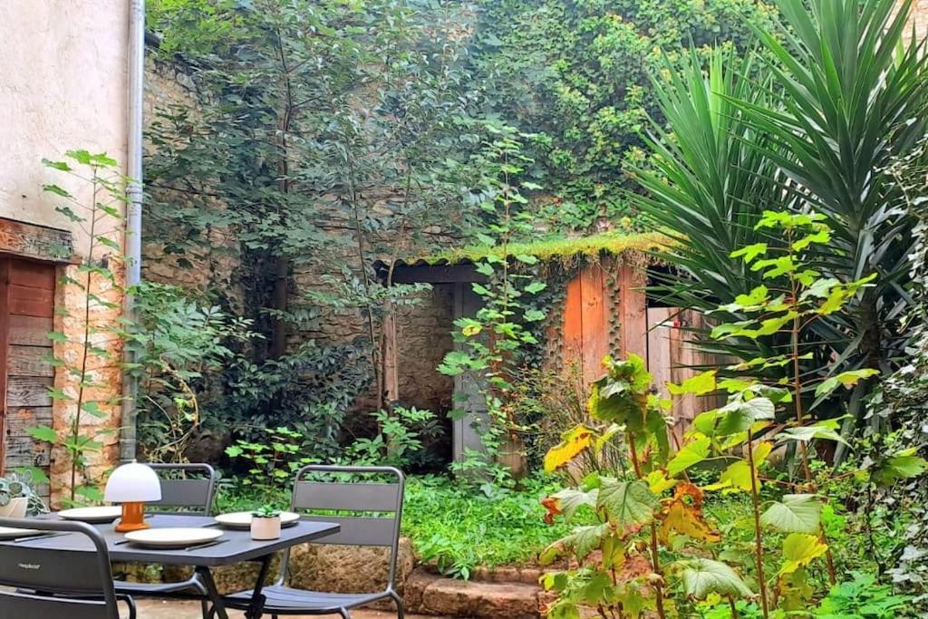 Le Patio - Cinelodge Avec Jardin Poitiers Eksteriør bilde